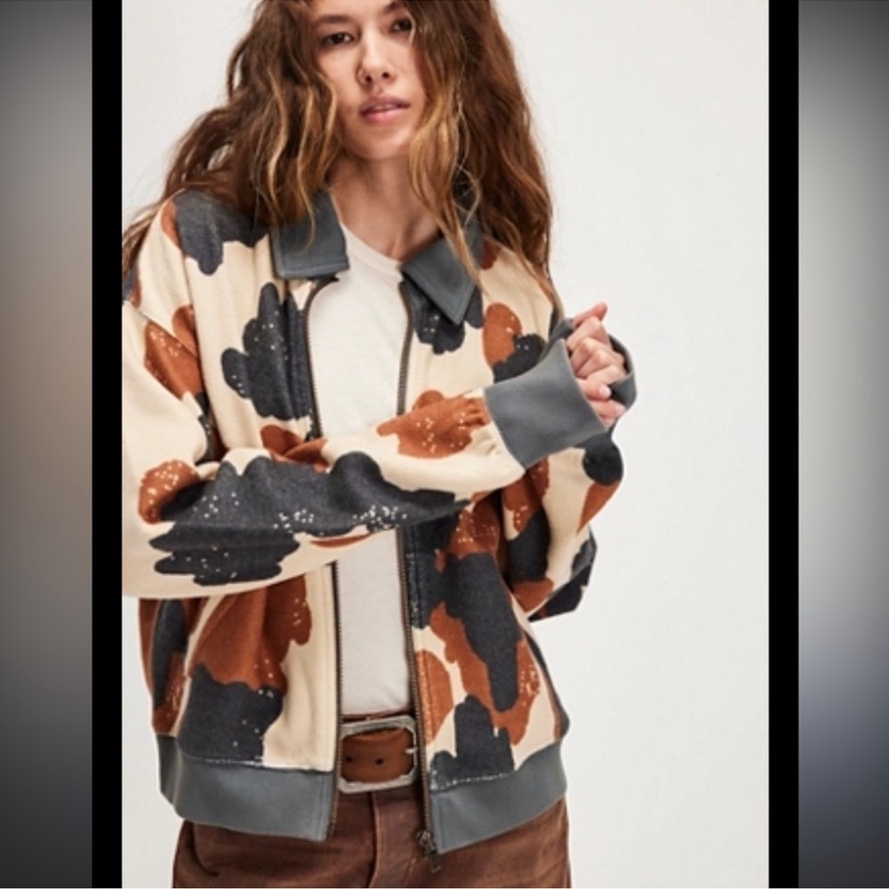 FREE PEOPLE Cabin Cardi Zip Up Fleece Bomber Jacket in Happy Cow Print